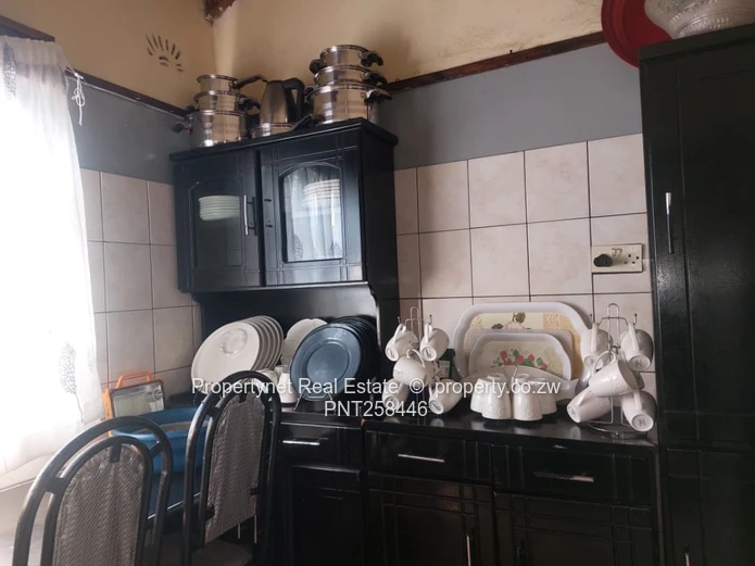 Solid neat family home!!!