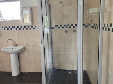 3 Bedroom Garden Flat