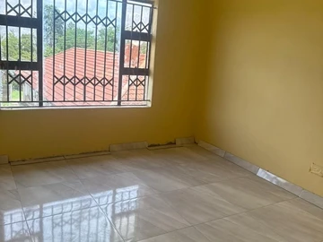 3 Bedroom Flat & Apartment