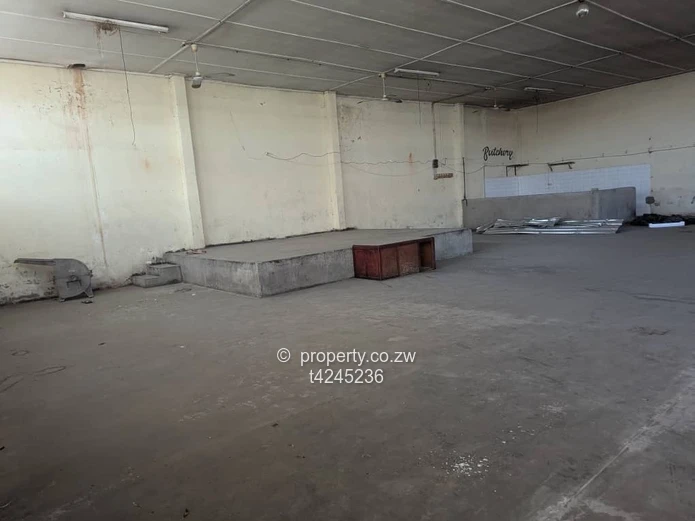 Chitungwiza Zengeza 4 commercial building for sale  (Sole Mandate)