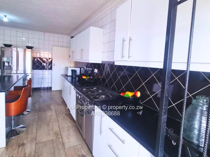 Luxury 5 Bedroomed House With Cottage For Sale In Belvedere West