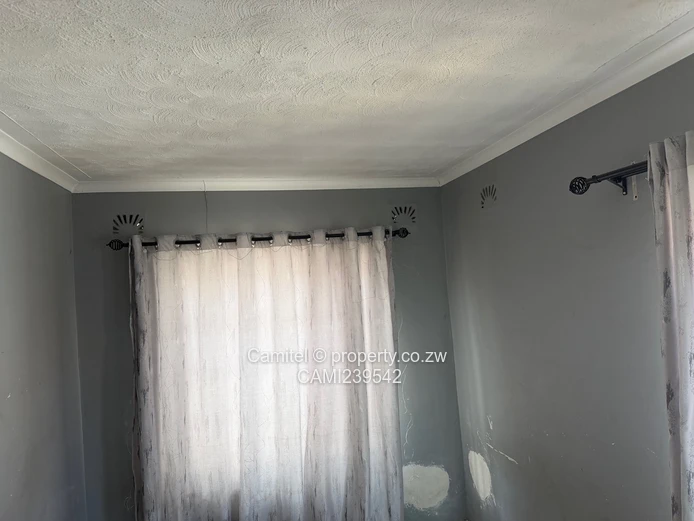 Mabvuku core house to rent walled and gated recently renovated 