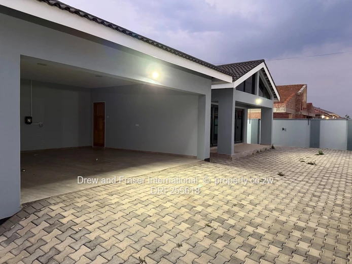 Gated Modern 4-Bed Home in Mabvazuva with Borehole