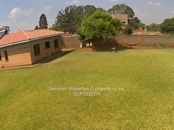 Borrowdale Helensvale  House To Let!!