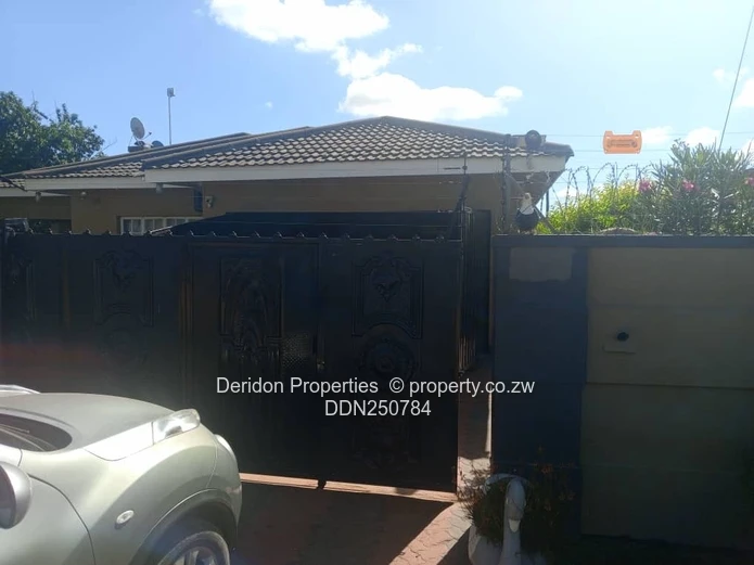 5-Bed Damofalls Home — Gated, Modern Kitchen & Yard (Sole Mandate)