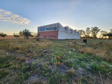 Warehouse & Factory