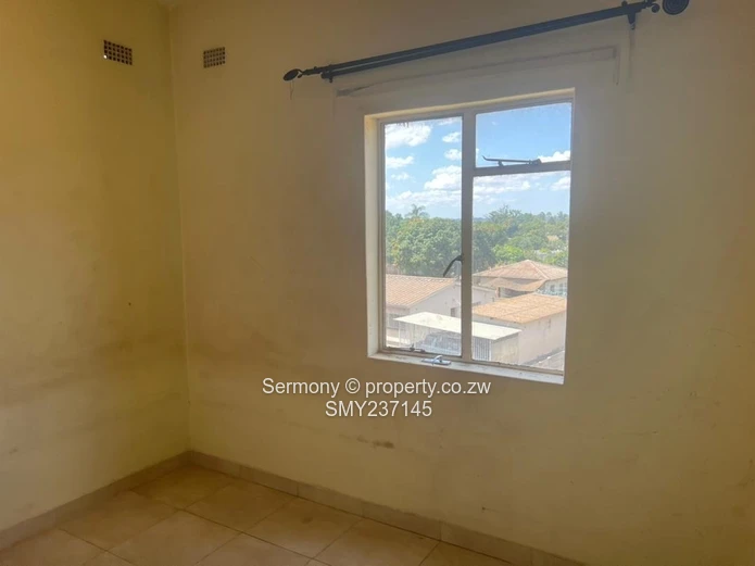 2 bedroomed flat for sale - Willowvale Flats