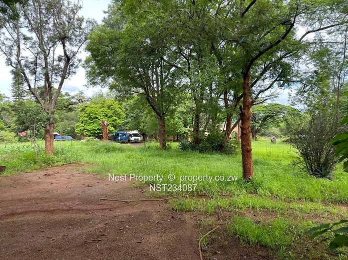 14.1 Acres of Prime Land in Helensvale@