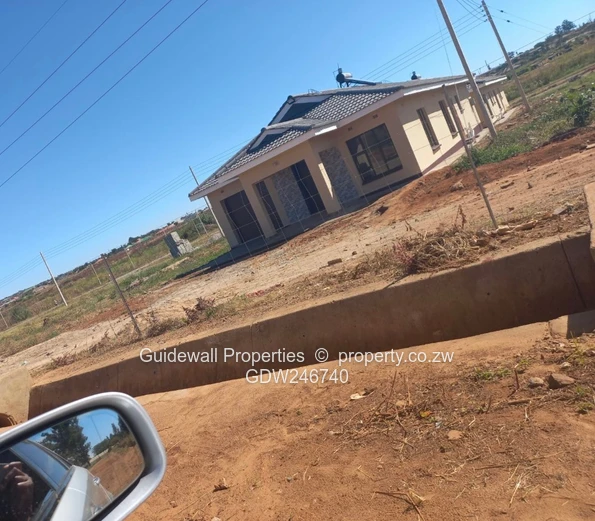 300sqm stand for sale in G;audina with deeds