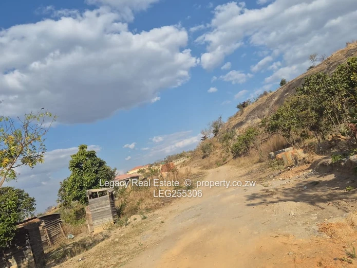Crowhill Views: 3-Bed on 2000sqm — Development Opportunity (Sole Mandate)