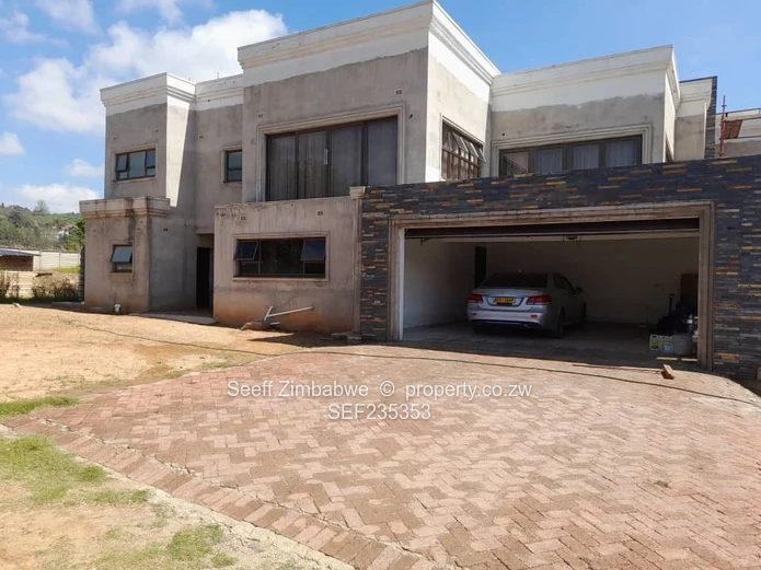 Exquisite Quinnington Masterpiece: Luxury Living with Skyline Views (Sole Mandate)