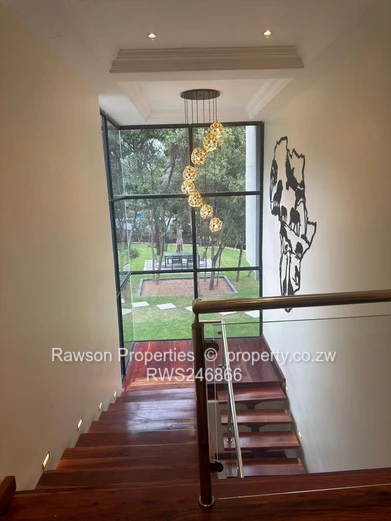 Prestigious Glen Lorne Contemporary Residence