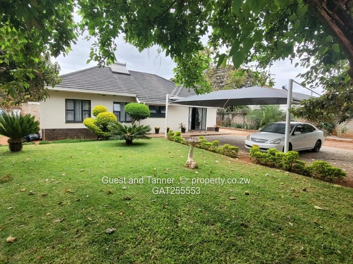 Hillside – Four Ensuite Bedrooms with Multiple Cottages