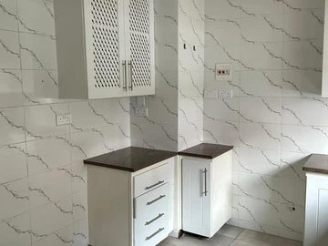 2 Bedroom Flat & Apartment