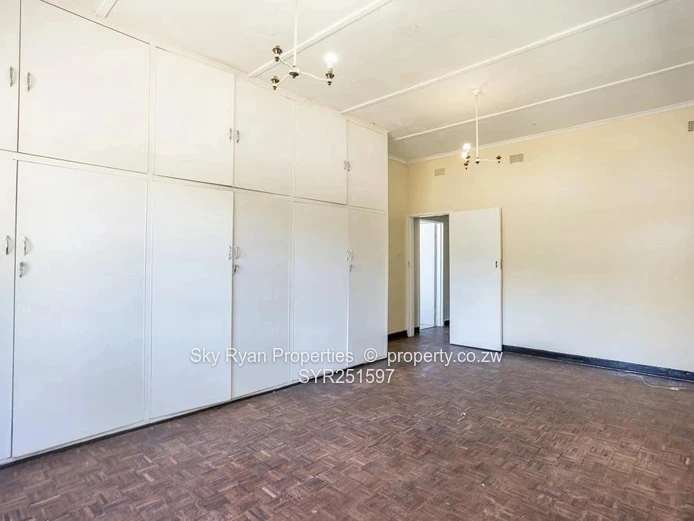 Greendale House To Let