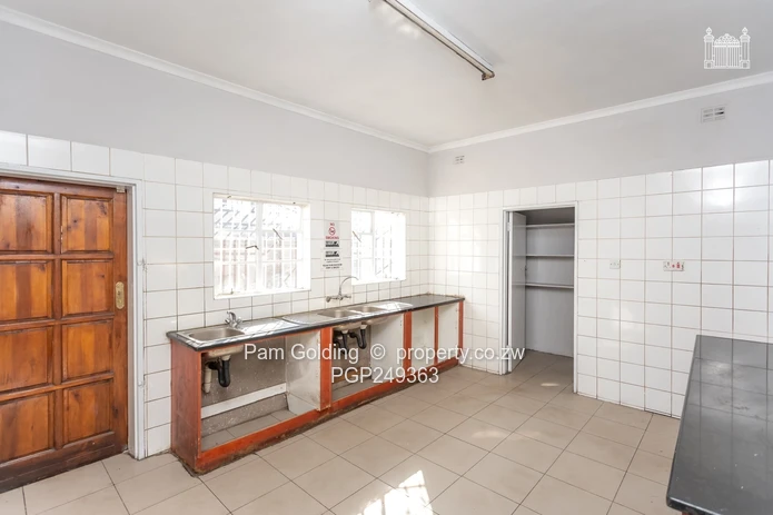 Commercial Property in Southerton