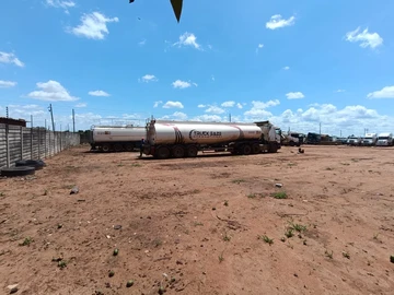 Commercial & Industrial Land