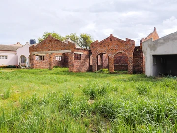 3 Bedroom Flat & Apartment