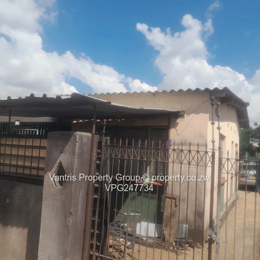 Glen Norah A house for sale