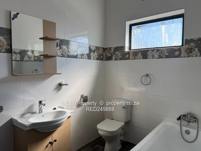 Modern Townhouse Living In Burnside!
