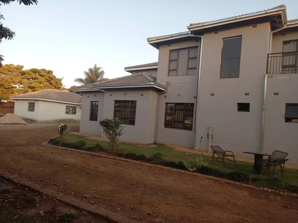 6 Bedroom House