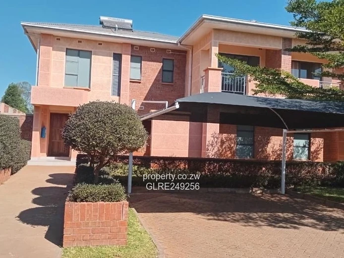 Spacious 4-Bed Vainona Apartment — Modern Kitchen & Borehole