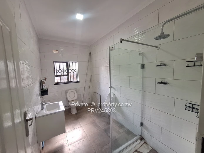 Freshly built, move-in ready new cluster units . . . (Sole Mandate)