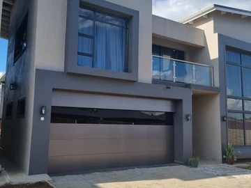 4 Bedroom Townhouse Complex