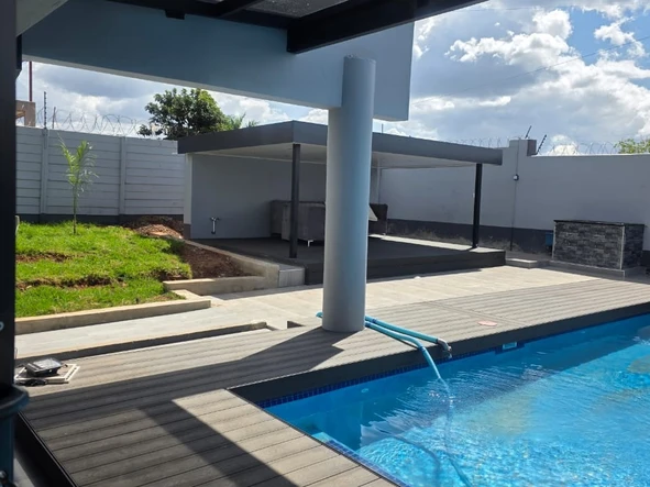 5 Bedroom House