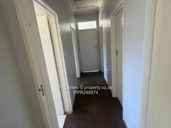 3-Bed House to Rent - Marlborough,