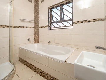 3 Bedroom Garden Flat