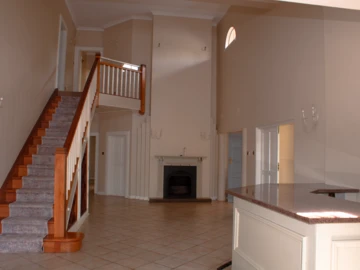6 Bedroom House
