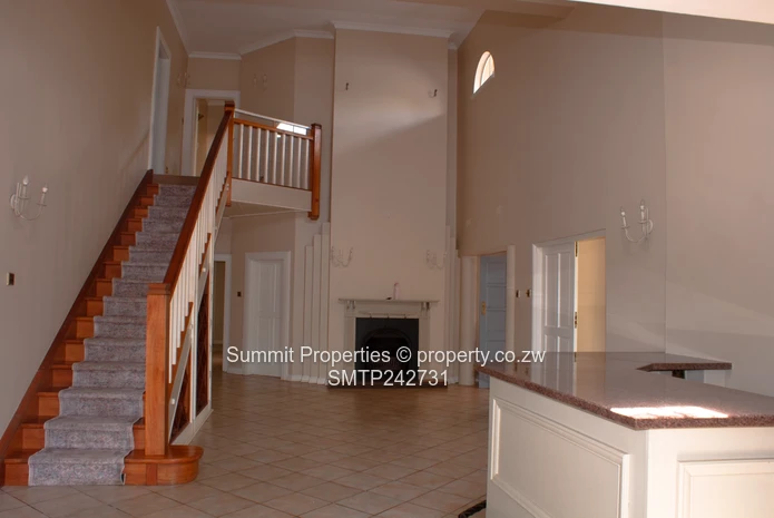 Luxury 6-Bedroom Residence – Ridgeway North