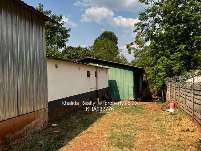 Meyrick Park warehouse for rent