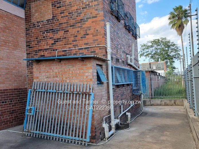  Industrial Property For Sale in Thorngrove, Bulawayo