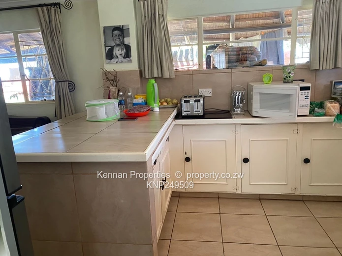 Charming 2-Bedroom Self-Contained Cottage