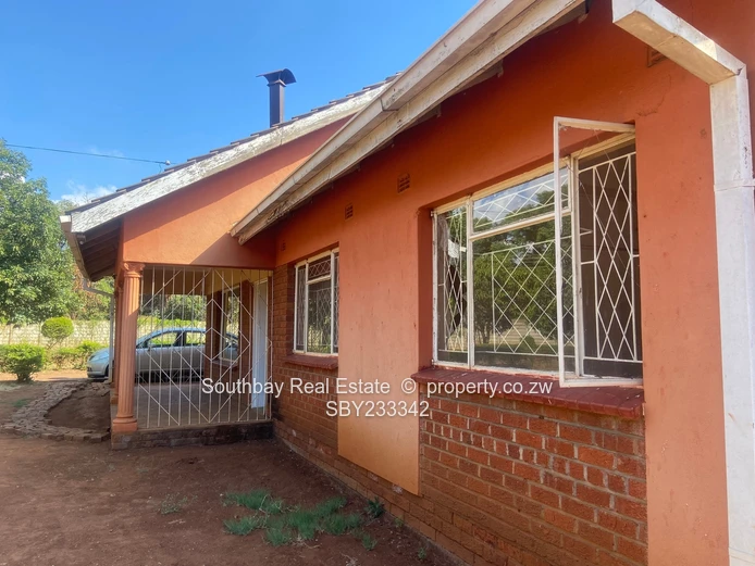 Marlborough house to let