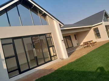 5 Bedroom House