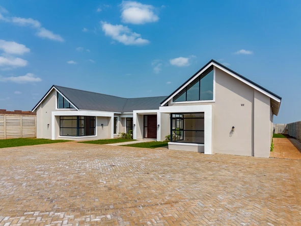 5 Bedroom House