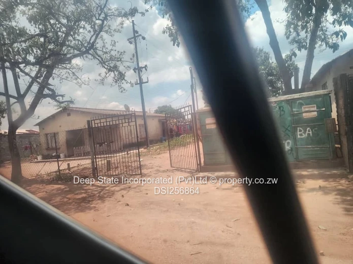 A choice of 5 chitungwiza houses for sale 