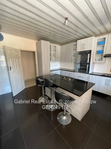 7-Bedroomed Cluster House For Sale 