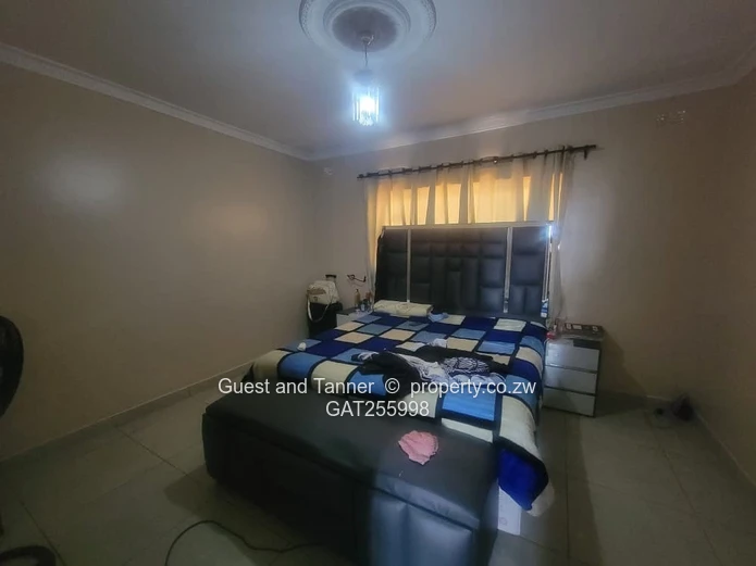 Spacious 8-Bedroom Property to Let in Belvedere West