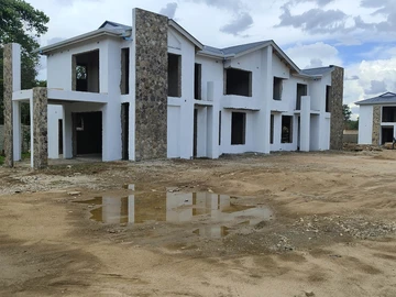 4 Bedroom Townhouse Complex