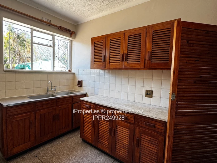 3-Bedroom Duplex with Private Garden 