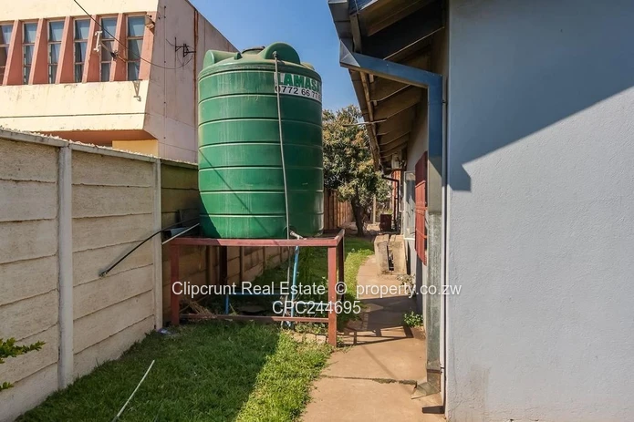 Industrial property forsale in Gleneagles  (Sole Mandate)