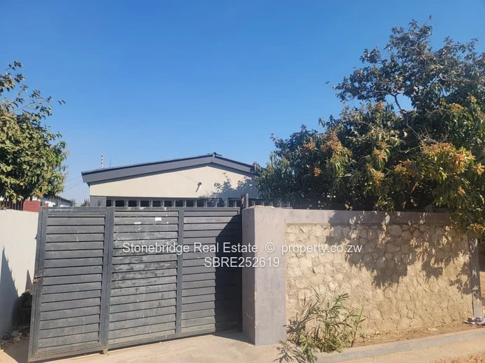 3 Bedroomed house in Cowdray park for sale