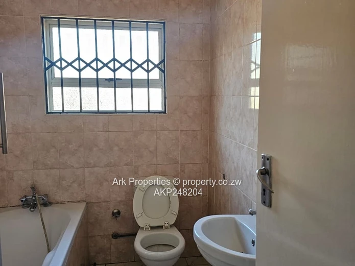 Newlands Cluster House For Rent