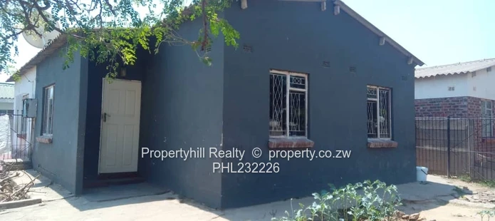 Core house available  for sale in New Zengeza 4