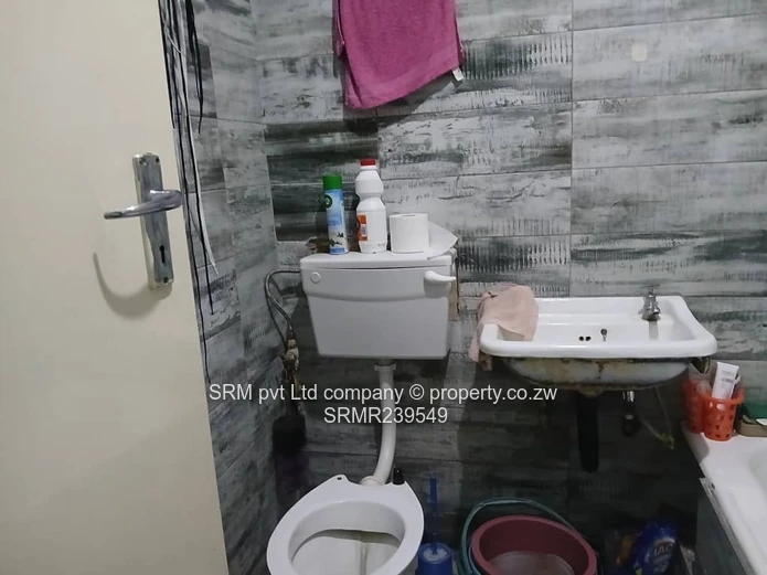 1 bedroom flat to let in Avenues 