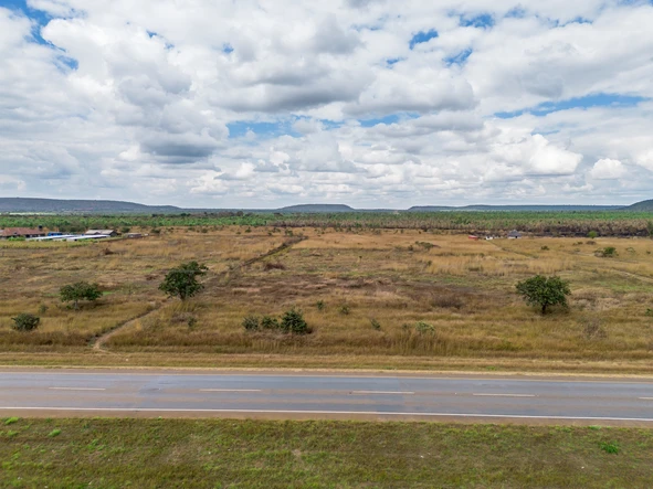 Farm & Agricultural Land